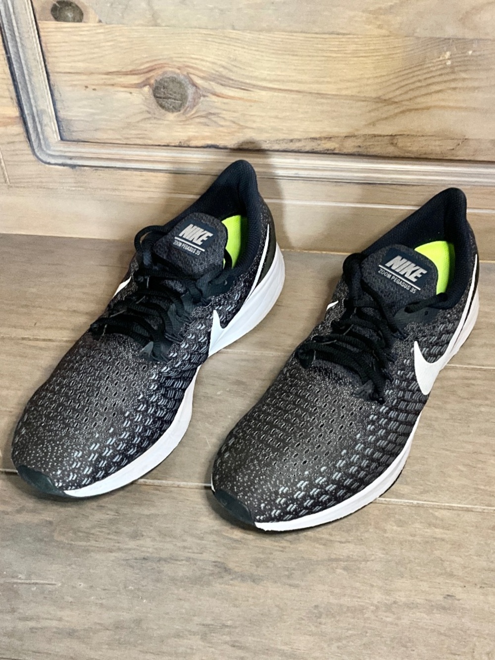 Nike Air Zoom Pegasus 35 Running Shoes Men’s Size 12 Black Gray Athletic Sneaker